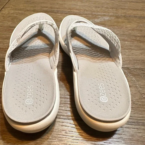 Bzees Cabana Women's Thong Sandals‎ Walking Comfort Gray Size 9.5M - Picture 5 of 9